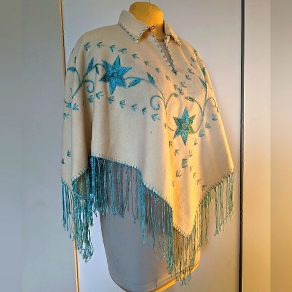 Gorgeous Vintage Boho Square Wool Frog Closure Square Shawl - Picture 6 of 13